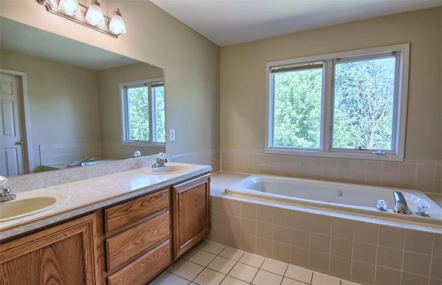 Easthampton Rochester Hills 